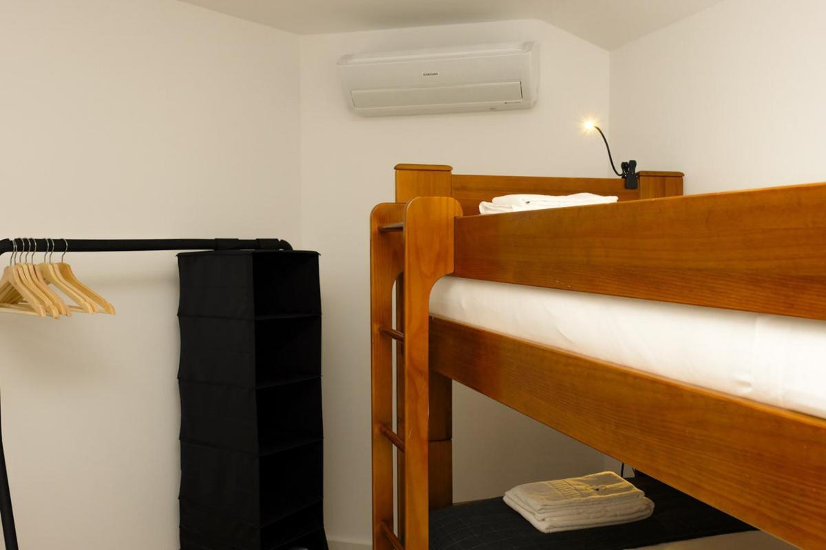 Beco Torto, Apartment *